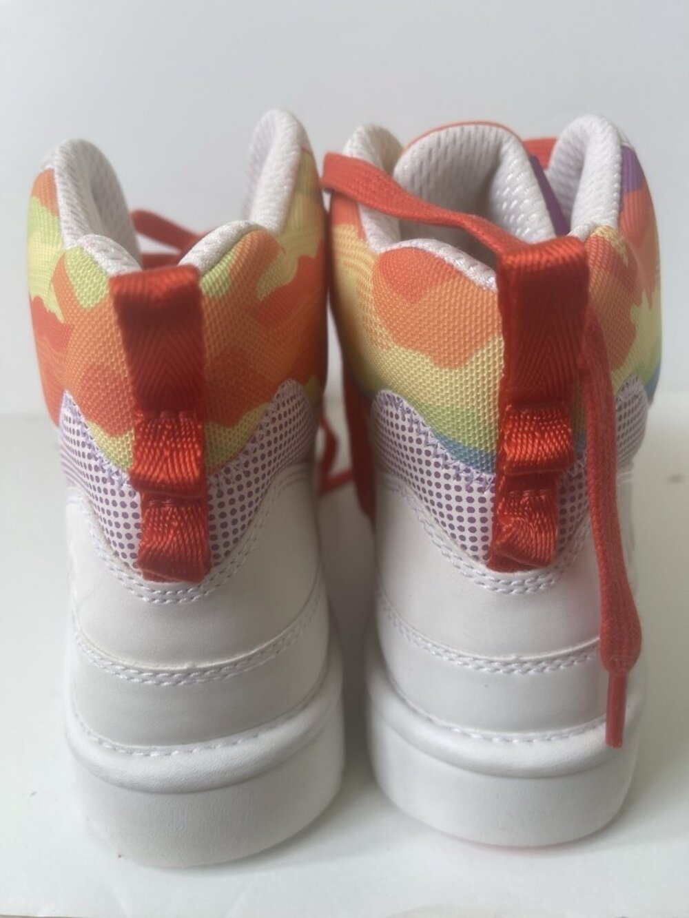 UGG Pride Highland Hi Cali Collage Sneakers Rainbow White Leather NWOB 9.5 - Picture 6 of 12